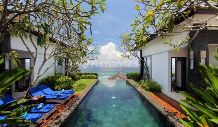 LUXURY VILLA WITH A CHARMING OCEAN VIEW WITH A PRIVATE BEACH 2