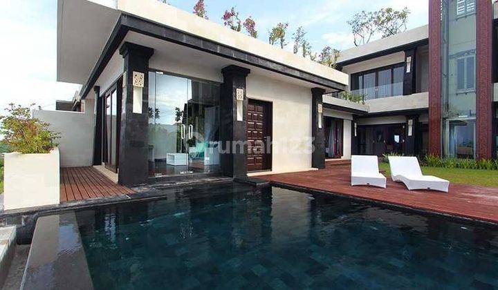 VILLA LUXURY MODERN DENGAN VIEW YANG MENAWAN 2