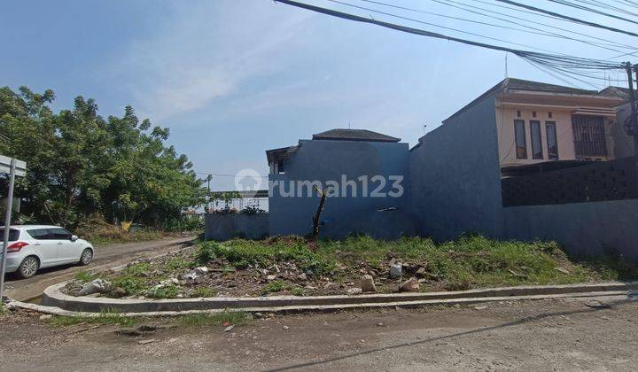 Tanah Premium Bentuk Kotak Siap Bangun Lingkungan Perumahan 2