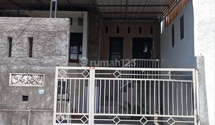 Rumah Minimalist Dalam Komplek One Gate Dekat Ke Gwk 1