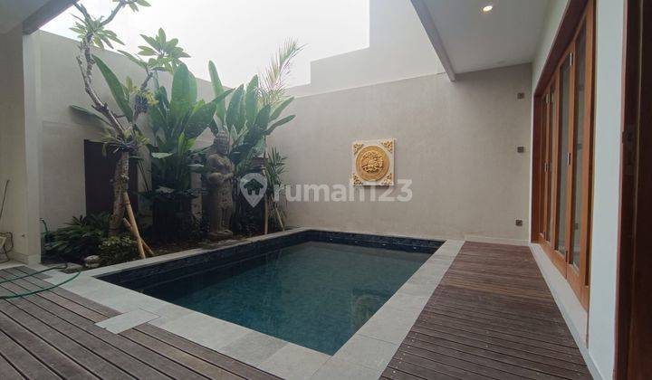 Villa Gress Di Pusat Canggu Full Furnish View Sawah 1