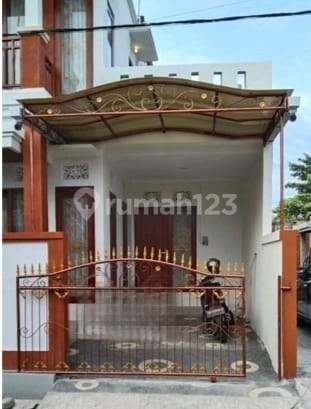 Rumah Minimalis Dua Lantai Siap Huni Di Kawasan Perumahan Asri 1
