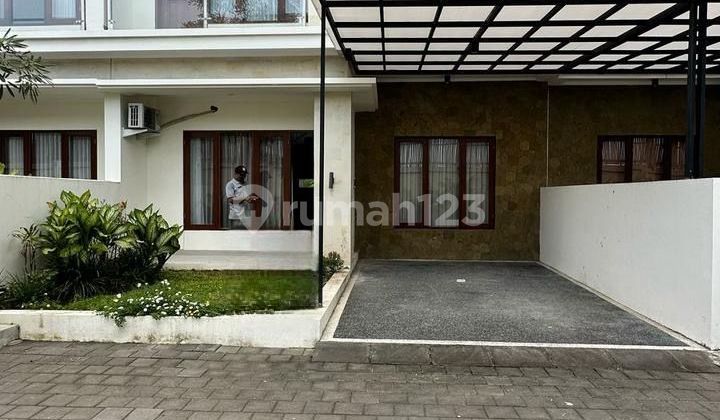 Modern & Furnished Three Bedroom House In Seminyak Centre