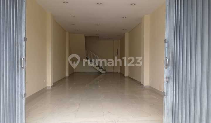 Premium Three-Story Shop House in Denpasar City Central Business District 2