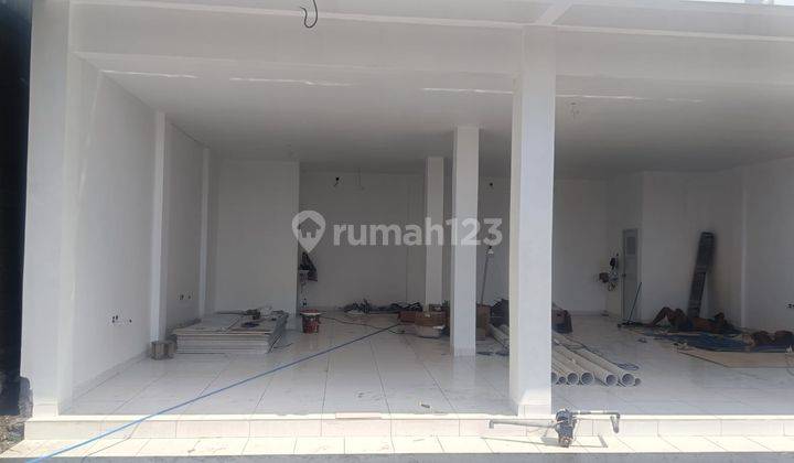 Ruko Satu Lantai Di Pinggir Jalan Kawasan Pariwisata Seseh 2