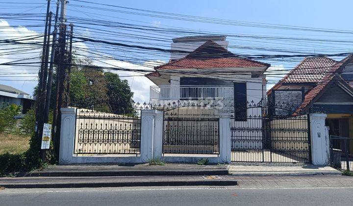 Classic Style House In Seminyak Close To The Beach 1