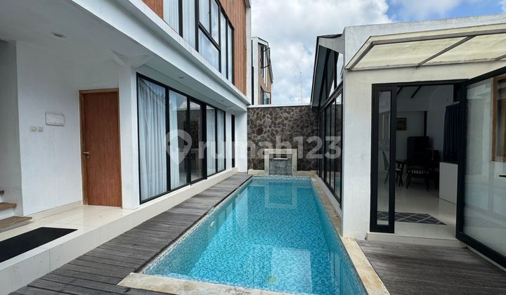 Modern Three Bedroom Villa Near the Beach and Nuanu Area