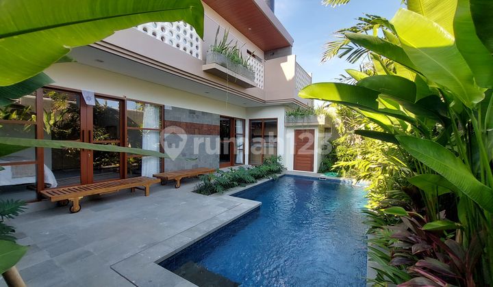 Villa Tiga Kamar Modern Baru Dibangun di Sanur Pusat Villa Tiga Kamar Modern Baru Dibangun di Sanur Pusat