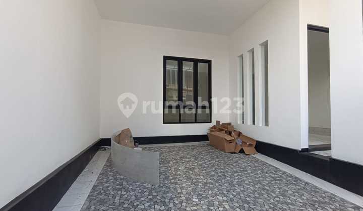 Modern Minimalist New House Ready to Live in Favorite Area in Denpasar 2