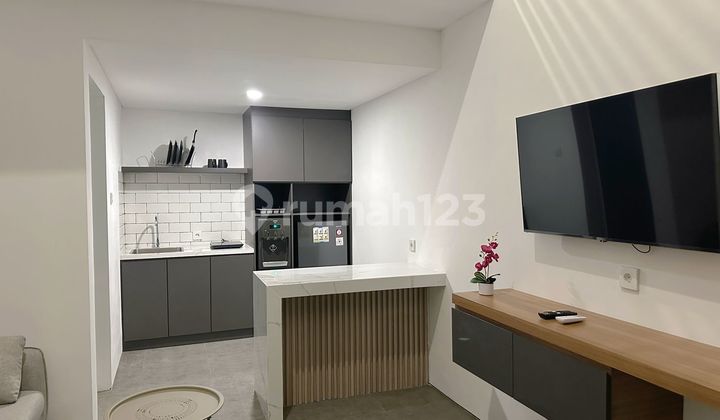 Rumah Mezzanine Fully Furnish Tinggal Bawa Koper Dekat ke Pantai 1