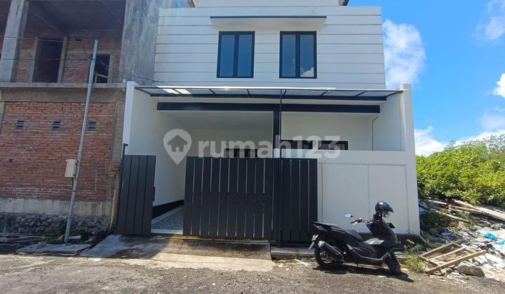 Rumah Baru Modern Minimalis Siap Huni Kawasan Favorit di Denpasar Rumah Baru Modern Minimalis Siap Huni Kawasan Favorit di Denpasar