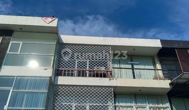 RUKO LANTAI TIGA DI JALAN UTAMA SANUR COCOK UNTUK KANTOR BRAND