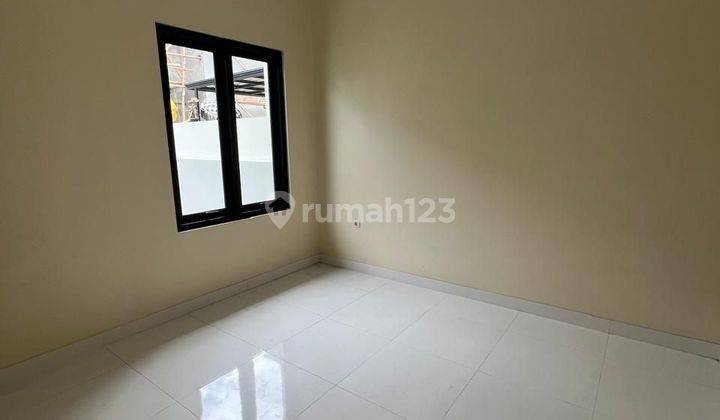 Rumah Baru Minimalis Dua Lantai Lokasi Premium 2