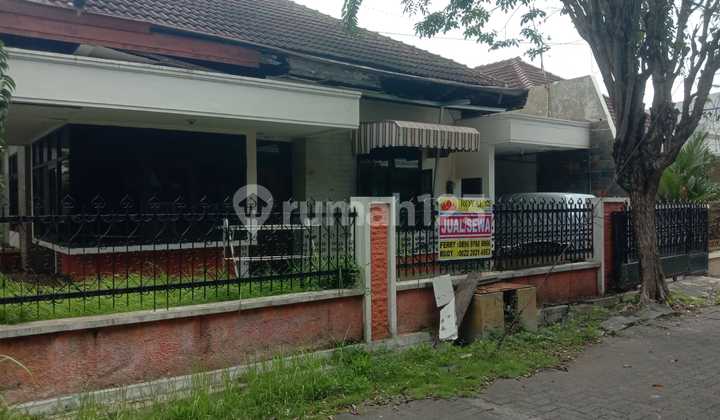 Dijual dan Disewakan Rumah Lokasi Jl. Larasati Semarang 1