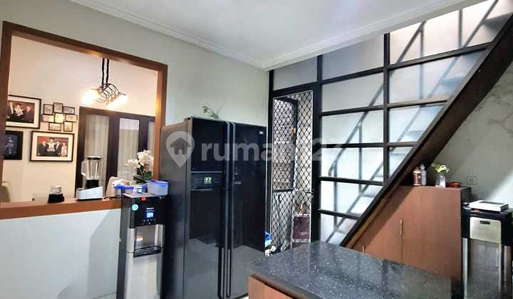  Rumah Depan Taman di Emerald Distric Bintaro Jaya, Tangsel (IA)	
