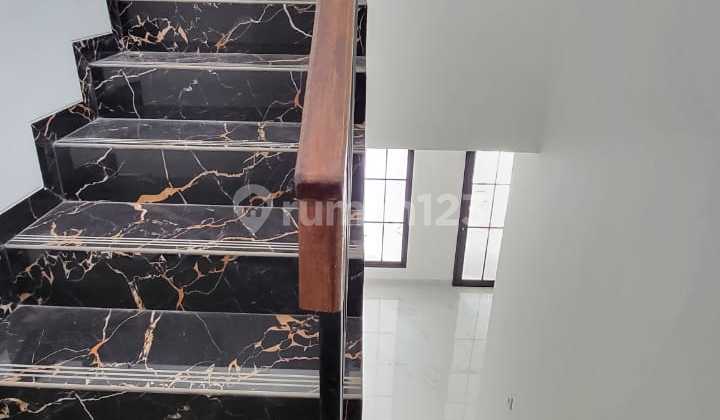 Rumah cantiq di kompleks Kasuari sektor 9 Bintaro Jaya Tangsel 2
