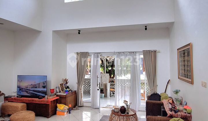 Beautiful Ready-to-Live House in Bintaro (IA)