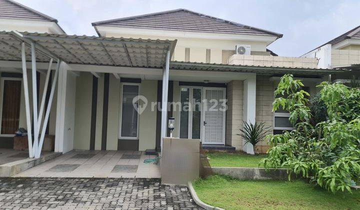 Rumah Mewah di Jl. Taman Raflesia Graha Padma Semarang Nyaman Dekat Kota 1