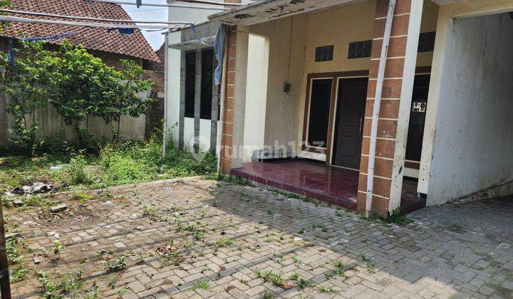 Dijual Rumah Lokasi Strategis di Jl. Prampelan Salatiga 1