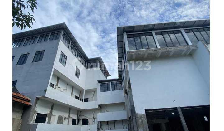 Cianjur Hotel Strategic Location Main Road Certificate of Ownership Cianjur Hotel Strategic Location Main Road Certificate of Ownership