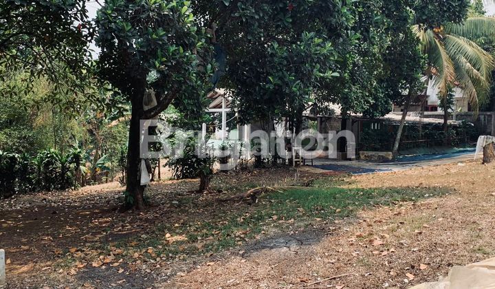 Gubug Ayem Tentrem Desa Pasir Putih Sawangan