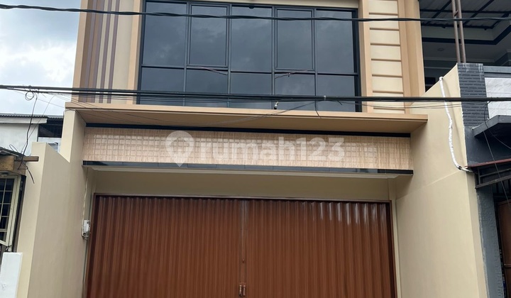 Poris Indah Shop House, ready to use. Poris Indah Shop House, ready to use.