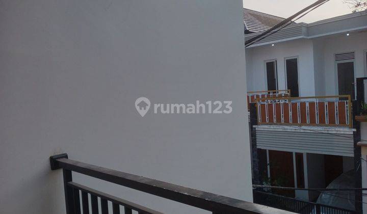 Rumah Cijantung Jakarta Timur 2