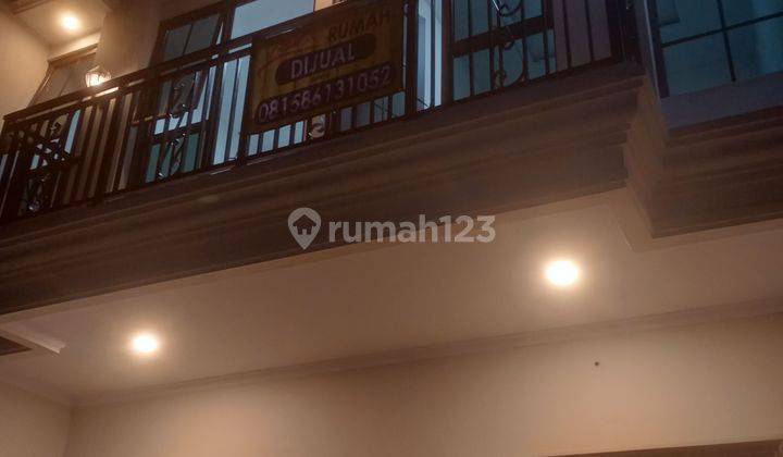 Rumah 2 Lantai Siap Huni Kalisari Jakarta Timur 1