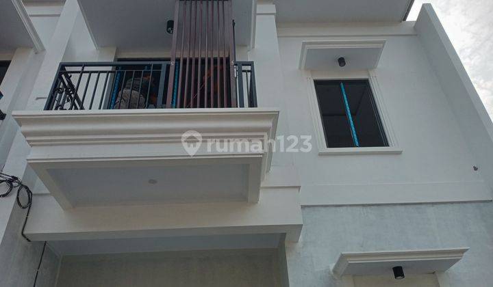 Rumah 2 Lantai Siap Huni Kalisari Jakarta Timur 2