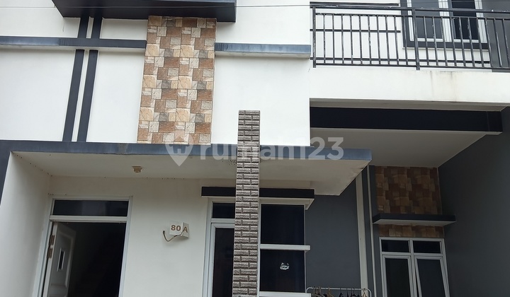 Rumah 2 Lantai Siap Huni Jakarta Timur Rumah 2 Lantai Siap Huni Jakarta Timur