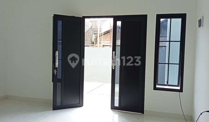 Rumah 2 Lantai Ciracas Jakarta Timur  2