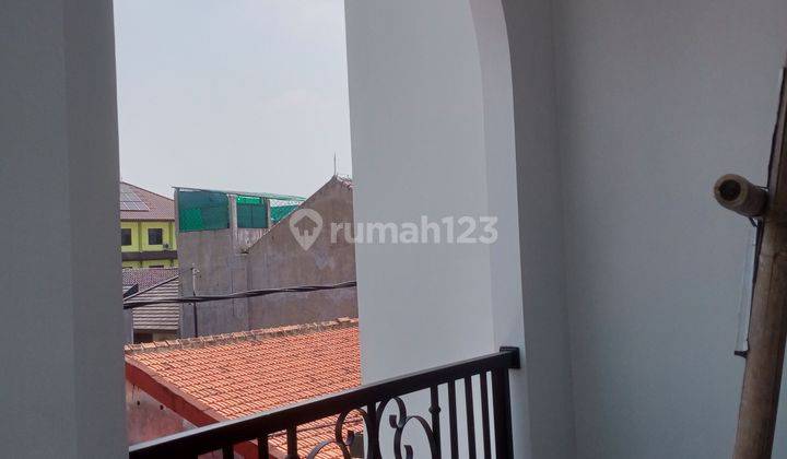 Rumah 2 Lantai + Rooftop Kalisari Jakarta Timur 2