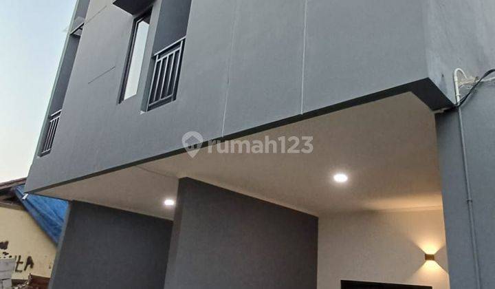 Rumah 2 Lantai Siap Huni Kalisari Jakarta Timur 1