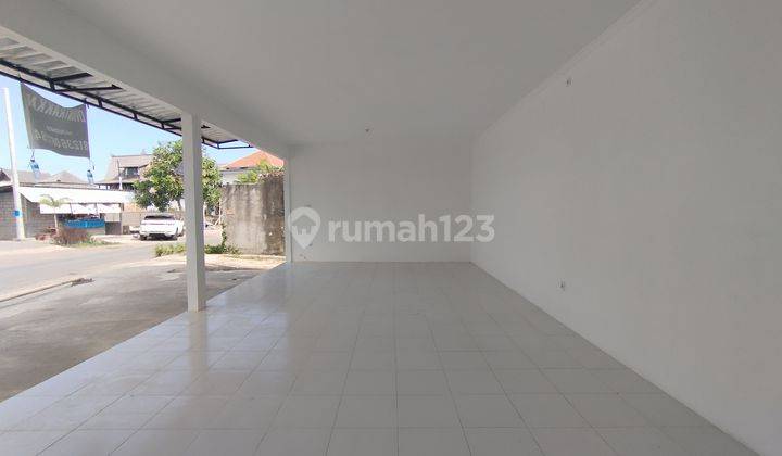 Ruko Spacious Parking in Pantai Lima Pererenan 1