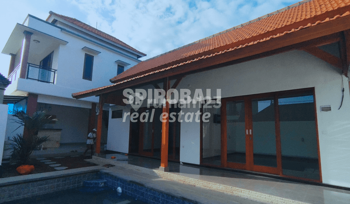 For Lease Villa 3 Bedrooms In Cemagi Semi Furnished  1