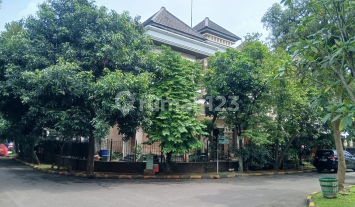 Rumah 2 Lantai Mewah di Puspitaloka Bsd, Tangerang Selatan