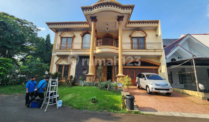 Rumah Cantik 2 1/2 Lantai Semi Furnished di Sutera Gardenia Alam Sutera, Tangerang Selatan