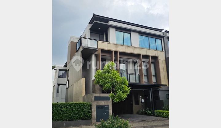 Dijual Rumah Mewah Full Furnished di Zora - Cluster Kiyomi BSD, Tangerang Selatan