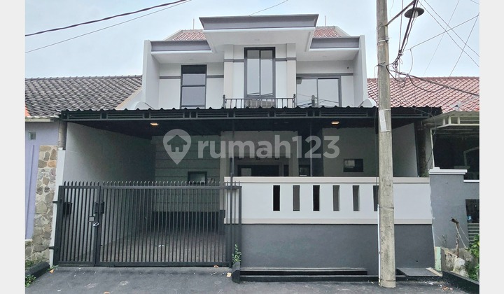Rumah Bagus Kanopi Depan Belakang di Villa Melati Mas Serpong