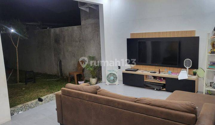 Jual Cepat Rumah 1 Lt Rapi di Fedora Suvarna Sutera 1