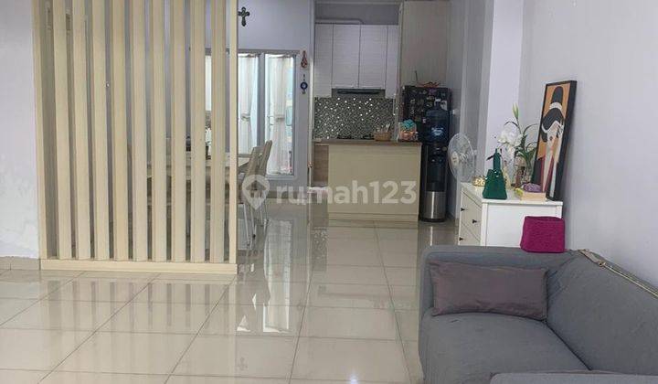 Rumah 1.5 lt Rapi Terawat di Villa Melati Mas 1