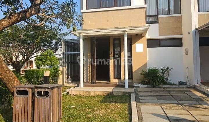 Rumah 2 Lt Furnished Lokasi Strategis di Ilustria Eminent Bsd 1