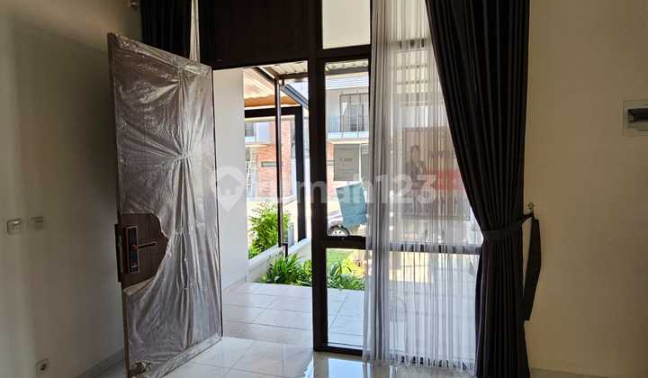 Disewakan Rumah Semi Furnish di Cluster Dakota Suvarna Sutera, Tangerang 2