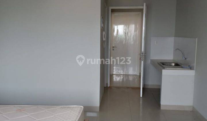 Jual Cepat Apartemen Beverly 90210 1BR Rapi Siap Huni 2