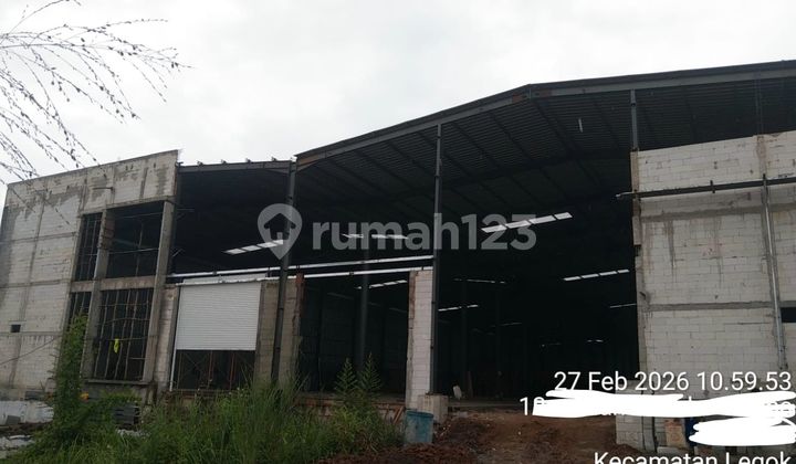 Warehouse for Rent with Loading Dock at Maloko Utama, BSD