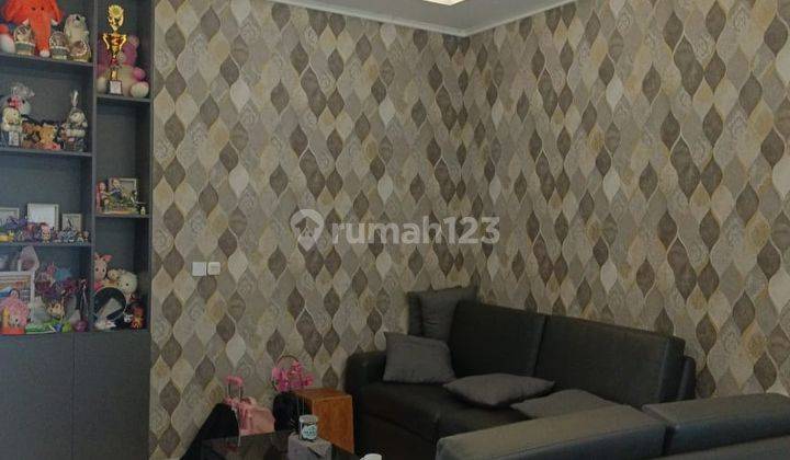 Jual cepat rumah 2 lt Mewah Full Furnished di Eldora Suvarna 2