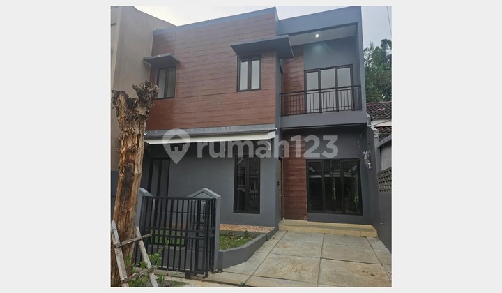 Rumah Bagus 2 Lantai Sudah Renov di Nusaloka Bsd, Tangerang Selatan Rumah Bagus 2 Lantai Sudah Renov di Nusaloka Bsd, Tangerang Selatan