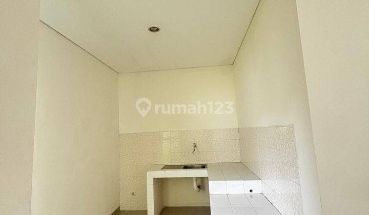 Disewakan cepat Rumah 2 lt Siap huni di Elysia Suvarna  2