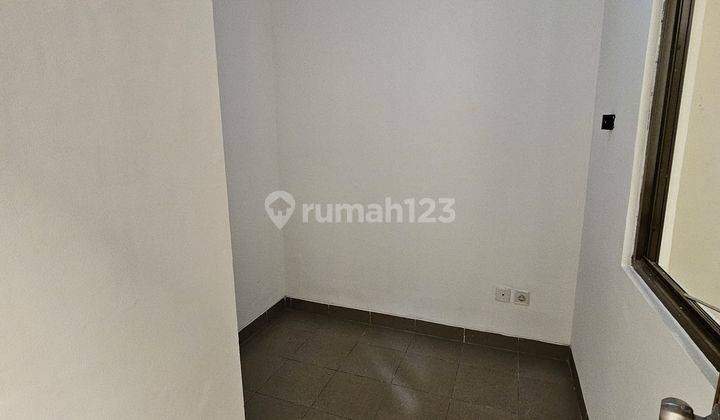 Rumah 2 Lt Cantik Semi Furnished di Mayfield Greenwich 2