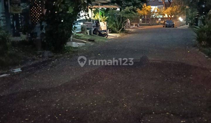 Rumah Asri Nyaman Hook di Sektor 9 Bintaro 2